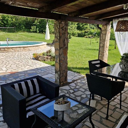 Holiday House Vuki Nedeščina Eksteriør billede