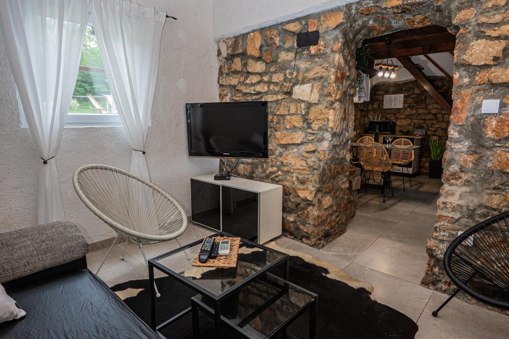 Holiday House Vuki Nedeščina Eksteriør billede